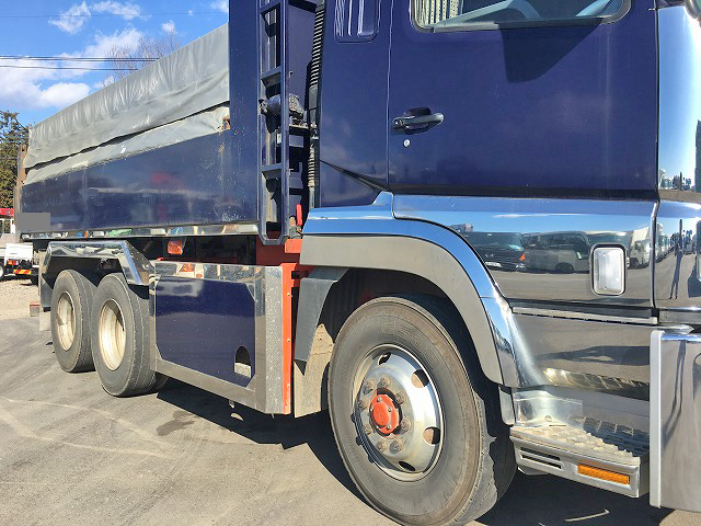 三菱ふそうスーパーグレートダンプ大型（10t）[写真07]