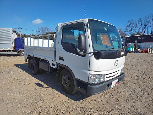 マツダタイタン平ボディ小型（2t・3t）[写真03]