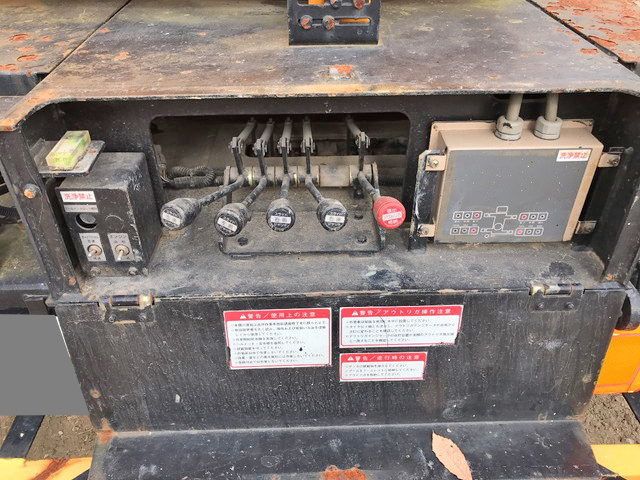 いすゞエルフ高所作業車小型（2t・3t）[写真14]