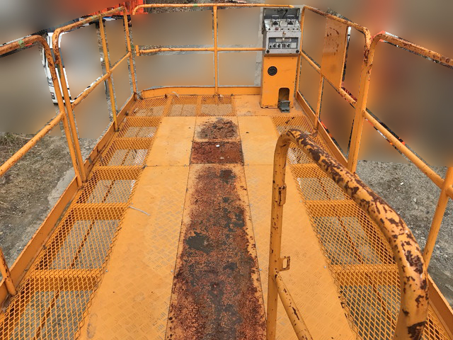 いすゞエルフ高所作業車小型（2t・3t）[写真09]