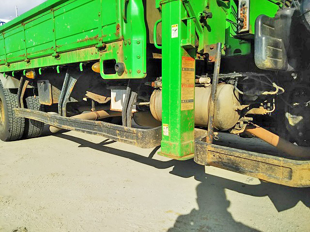 三菱ふそうファイタークレーン5段中型（4t）[写真18]