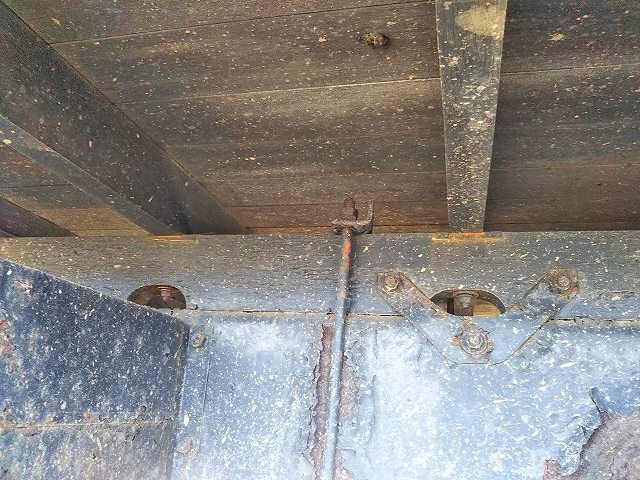 三菱ふそうファイタークレーン5段中型（4t）[写真22]