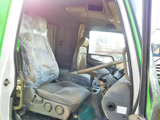 三菱ふそうファイタークレーン5段中型（4t）[写真31]