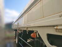 いすゞエルフユニック6段小型（2t・3t）[写真04]