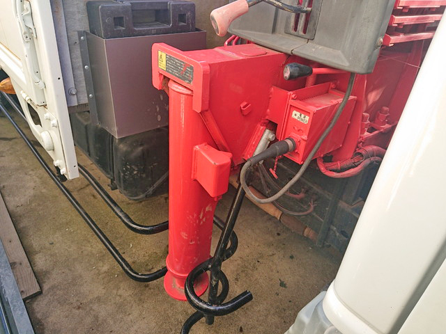 いすゞエルフユニック6段小型（2t・3t）[写真08]