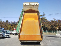 いすゞギガダンプ大型（10t）[写真12]