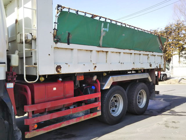 いすゞギガダンプ大型（10t）[写真19]