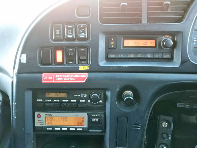 いすゞギガダンプ大型（10t）[写真37]