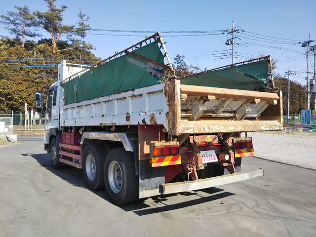 いすゞギガダンプ大型（10t）[写真04]