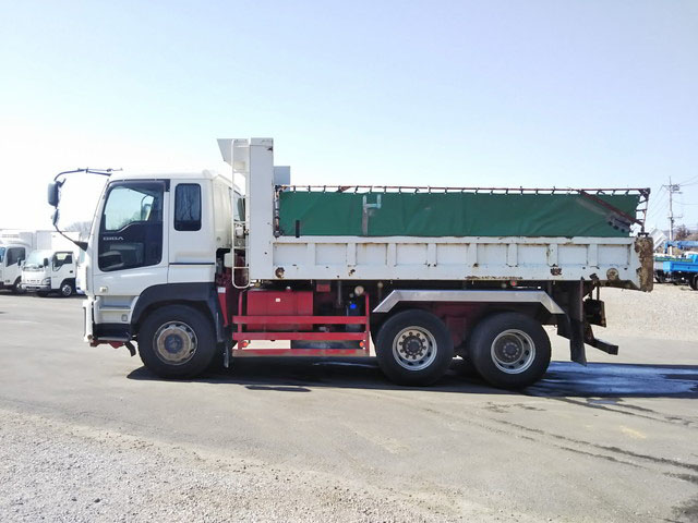 いすゞギガダンプ大型（10t）[写真05]