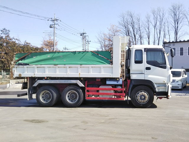 いすゞギガダンプ大型（10t）[写真07]