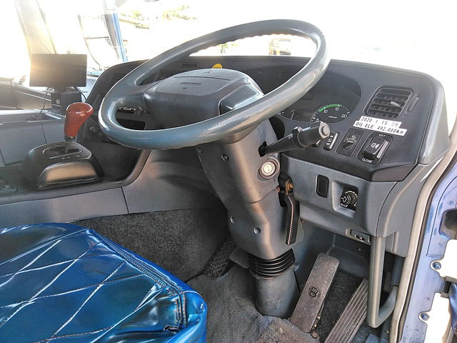 三菱ふそうスーパーグレートセルフクレーン3段大型（10t）[写真35]