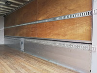 いすゞフォワードアルミウイング中型（4t）[写真13]