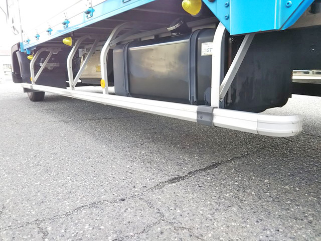 いすゞフォワードアルミウイング中型（4t）[写真19]