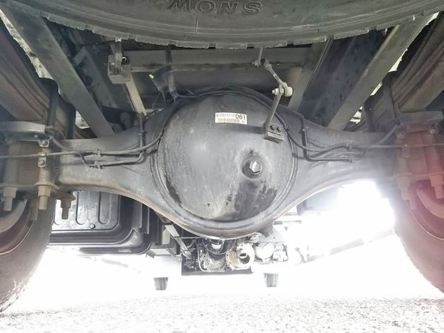 いすゞフォワードアルミウイング中型（4t）[写真24]