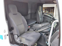 いすゞフォワードアルミウイング中型（4t）[写真28]