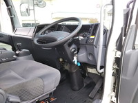 いすゞフォワードアルミウイング中型（4t）[写真29]