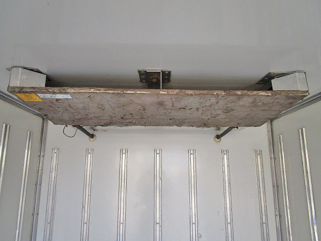 三菱ふそうキャンター冷凍車（冷蔵車）小型（2t・3t）[写真13]