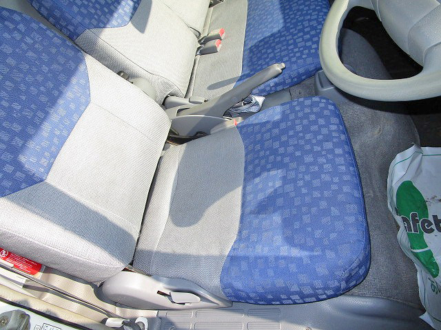 三菱ふそうキャンター冷凍車（冷蔵車）小型（2t・3t）[写真28]