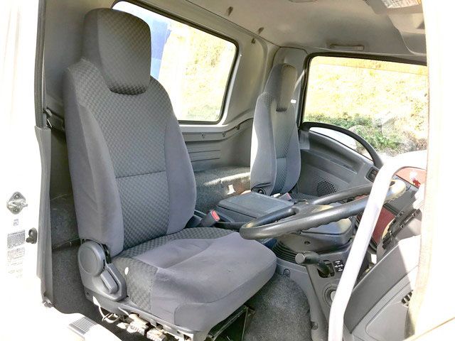 いすゞフォワードクレーン4段中型（4t）[写真32]