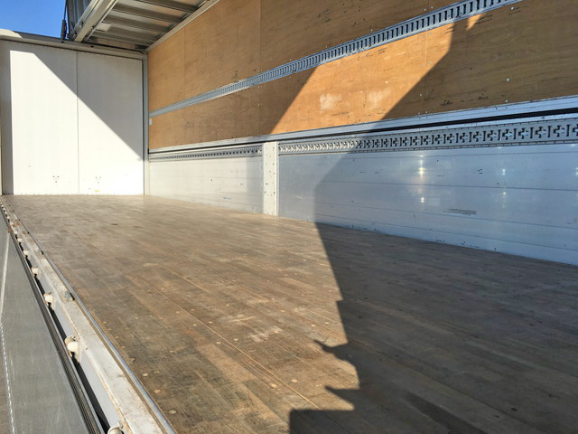 日野プロフィアアルミウイング大型（10t）[写真15]