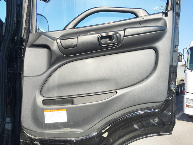 日野プロフィアアルミウイング大型（10t）[写真26]