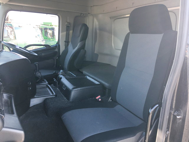 日野プロフィアアルミウイング大型（10t）[写真28]