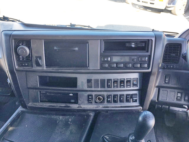 日野プロフィアアルミウイング大型（10t）[写真35]