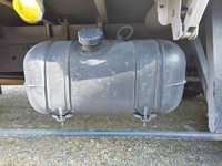 三菱ふそうファイター幌ウイング中型（4t）[写真10]