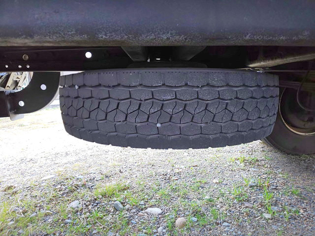 三菱ふそうファイター幌ウイング中型（4t）[写真11]