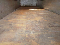 三菱ふそうファイター幌ウイング中型（4t）[写真09]