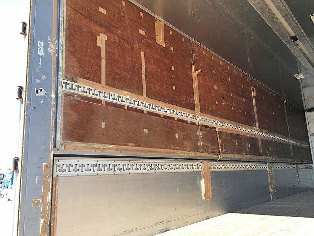 日野プロフィアアルミウイング大型（10t）[写真12]