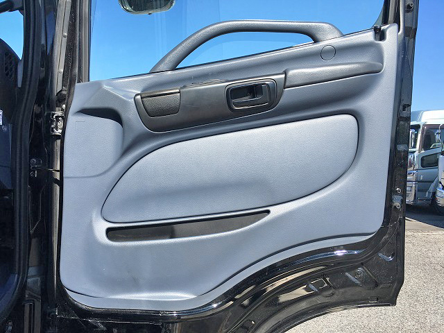 日野プロフィアアルミウイング大型（10t）[写真26]