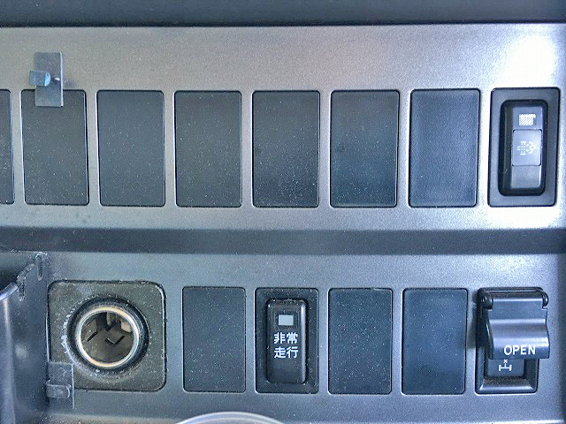 日野プロフィアアルミウイング大型（10t）[写真37]