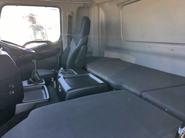 日野プロフィア冷蔵冷凍ウイング大型（10t）[写真31]