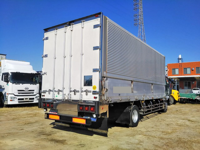 三菱ふそうファイターアルミウイング増トン（6t・8t）[写真02]