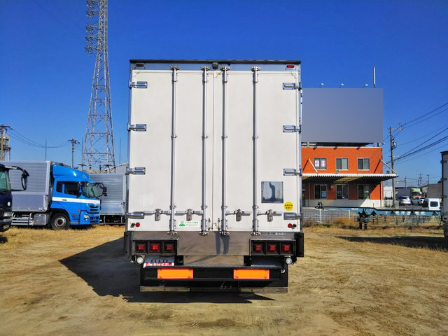 三菱ふそうファイターアルミウイング増トン（6t・8t）[写真08]