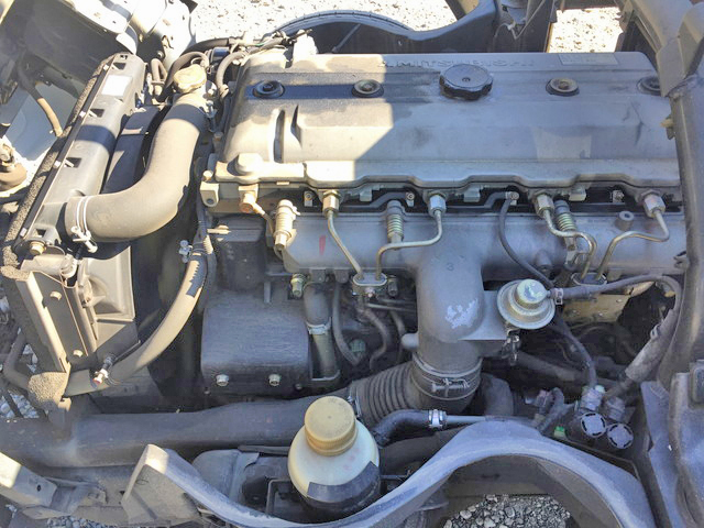 三菱ふそうキャンター平ボディ小型（2t・3t）[写真24]