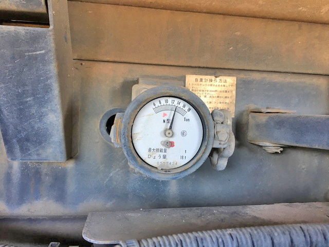 日野プロフィアダンプ大型（10t）[写真10]