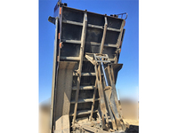 日野プロフィアダンプ大型（10t）[写真11]