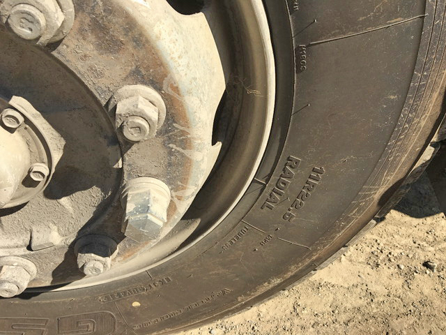 日野プロフィアダンプ大型（10t）[写真16]