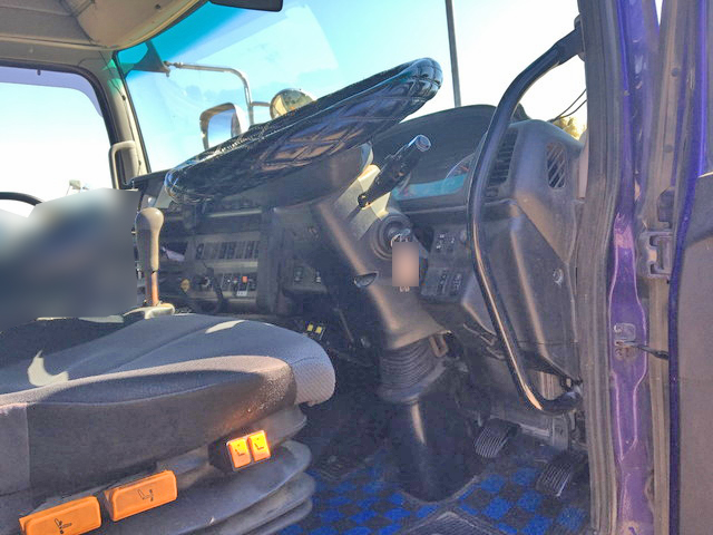 日野プロフィアダンプ大型（10t）[写真23]