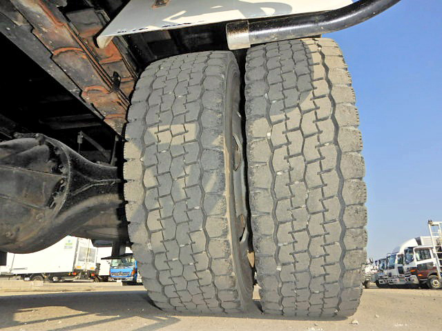 UDトラックスコンドルセルフクレーン4段増トン（6t・8t）[写真22]