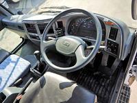 UDトラックスコンドルセルフクレーン4段増トン（6t・8t）[写真25]