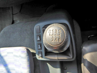 UDトラックスコンドルセルフクレーン4段増トン（6t・8t）[写真31]