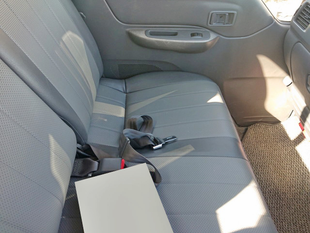 日産バネット平ボディ小型（2t・3t）[写真12]