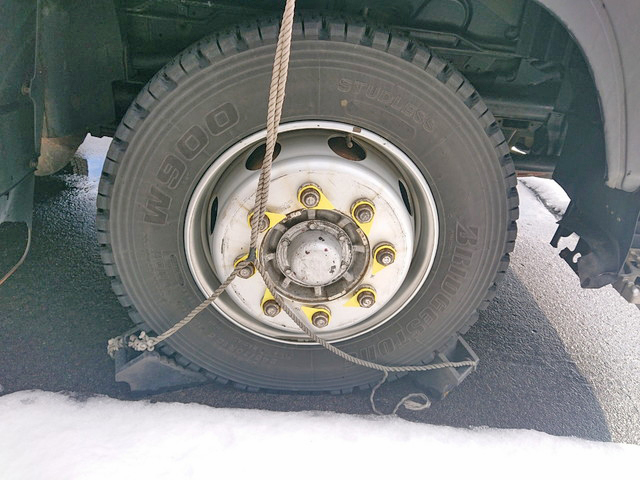 いすゞギガアルミウイング大型（10t）[写真11]