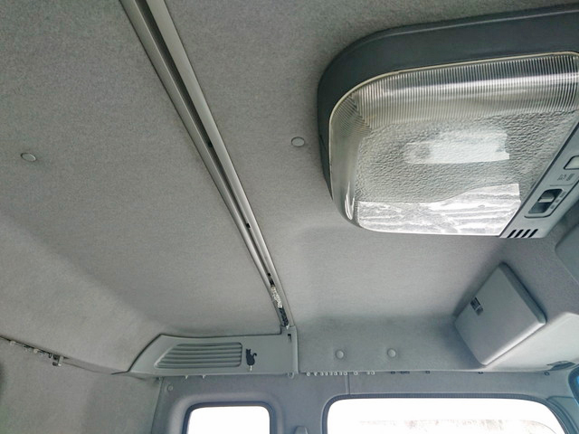 いすゞギガアルミウイング大型（10t）[写真23]