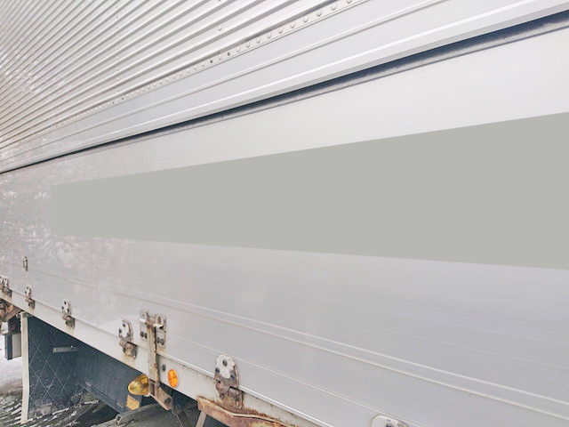 いすゞギガアルミウイング大型（10t）[写真05]