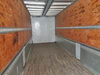 いすゞギガアルミウイング大型（10t）[写真08]